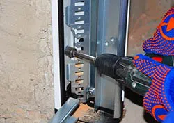 United Garage Door Service Louisville, KY 502-324-3247 - installation-side